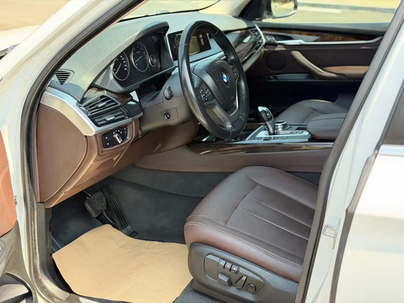 BMW X5 (Import) 2014 xDrive35i Leading фото 12