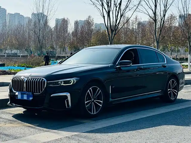 BMW 7 SERIES