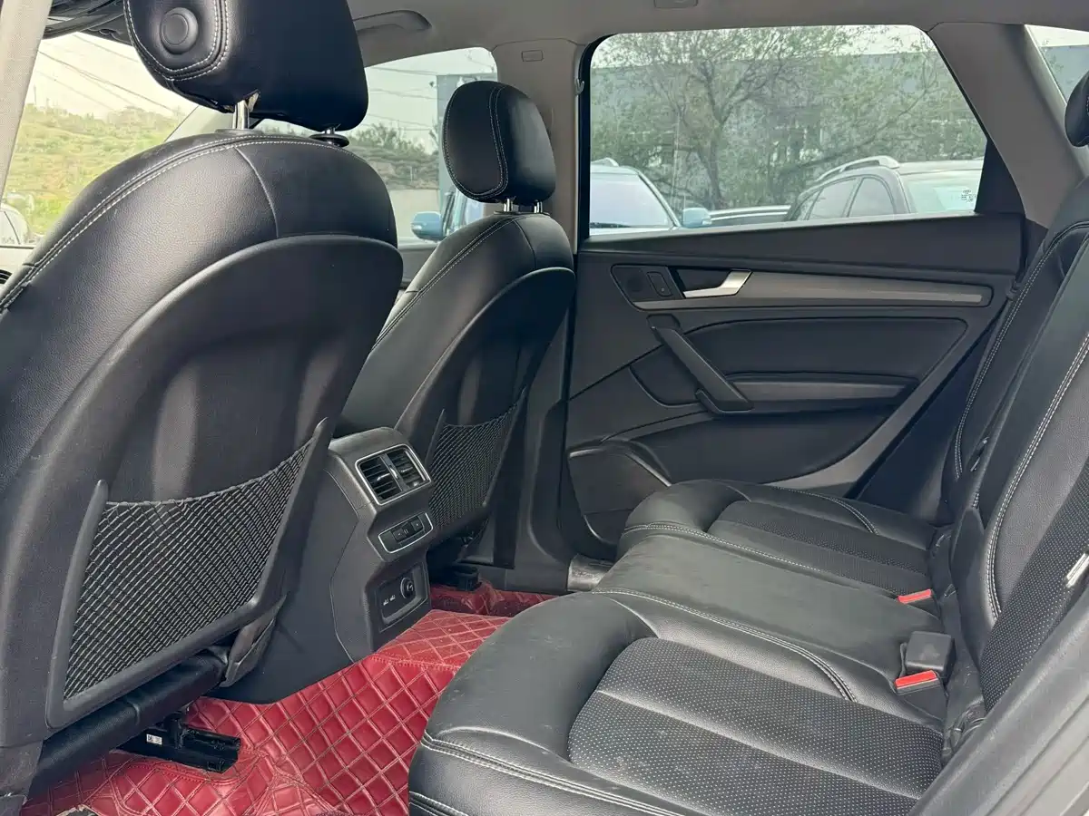 Audi Q5L 2018 40 TFSI Prestige Progressive (China V) фото 6