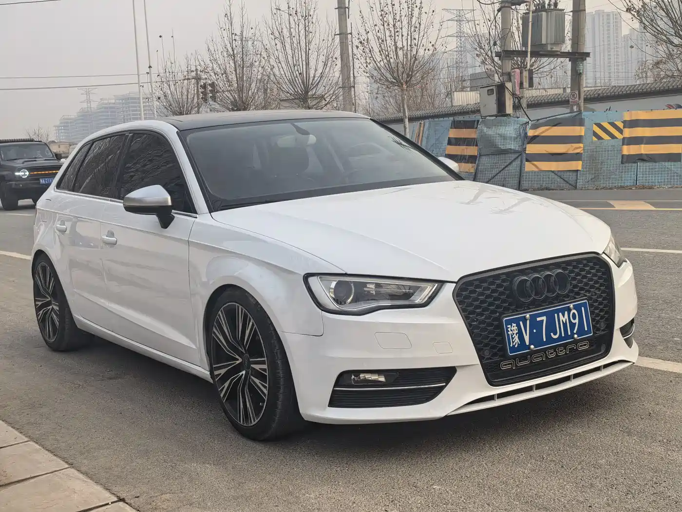 Audi A3 2014 Sportback 35 TFSI Automatic Comfort фото 3