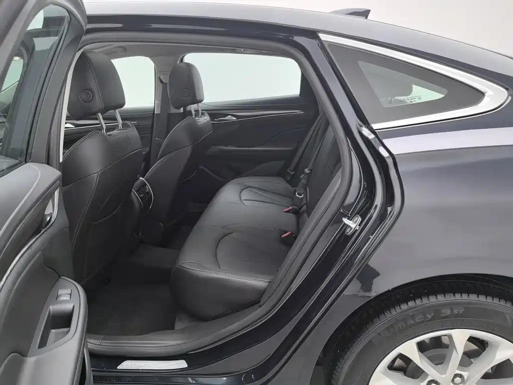 Фото 15 - Buick LaCrosse