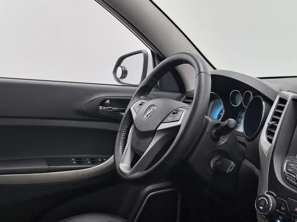 Changan CS35 2014 2014 1.6L Automatic Luxury Type China IV