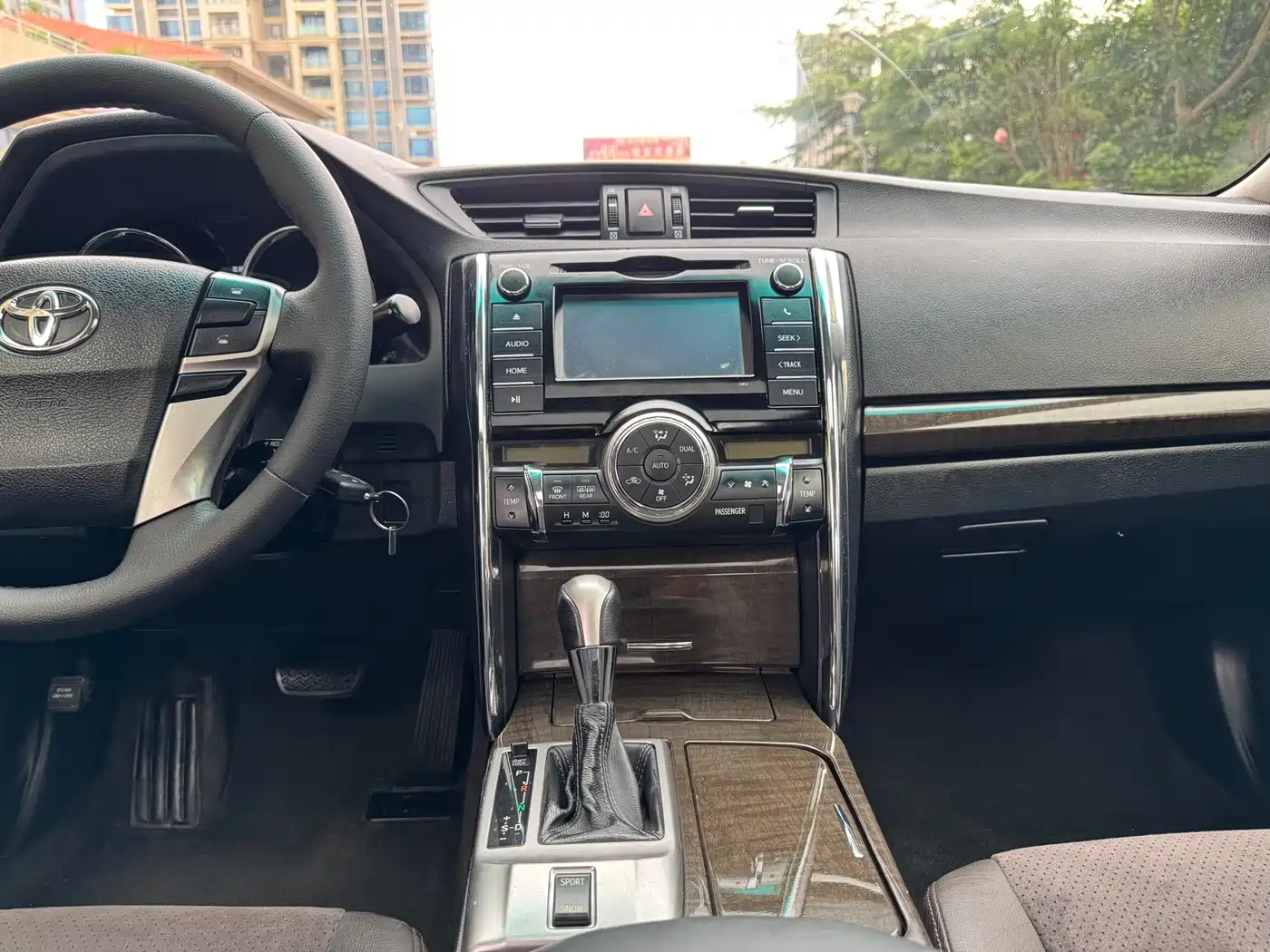 Toyota Reiz 2013 2.5V Premium Edition фото 17