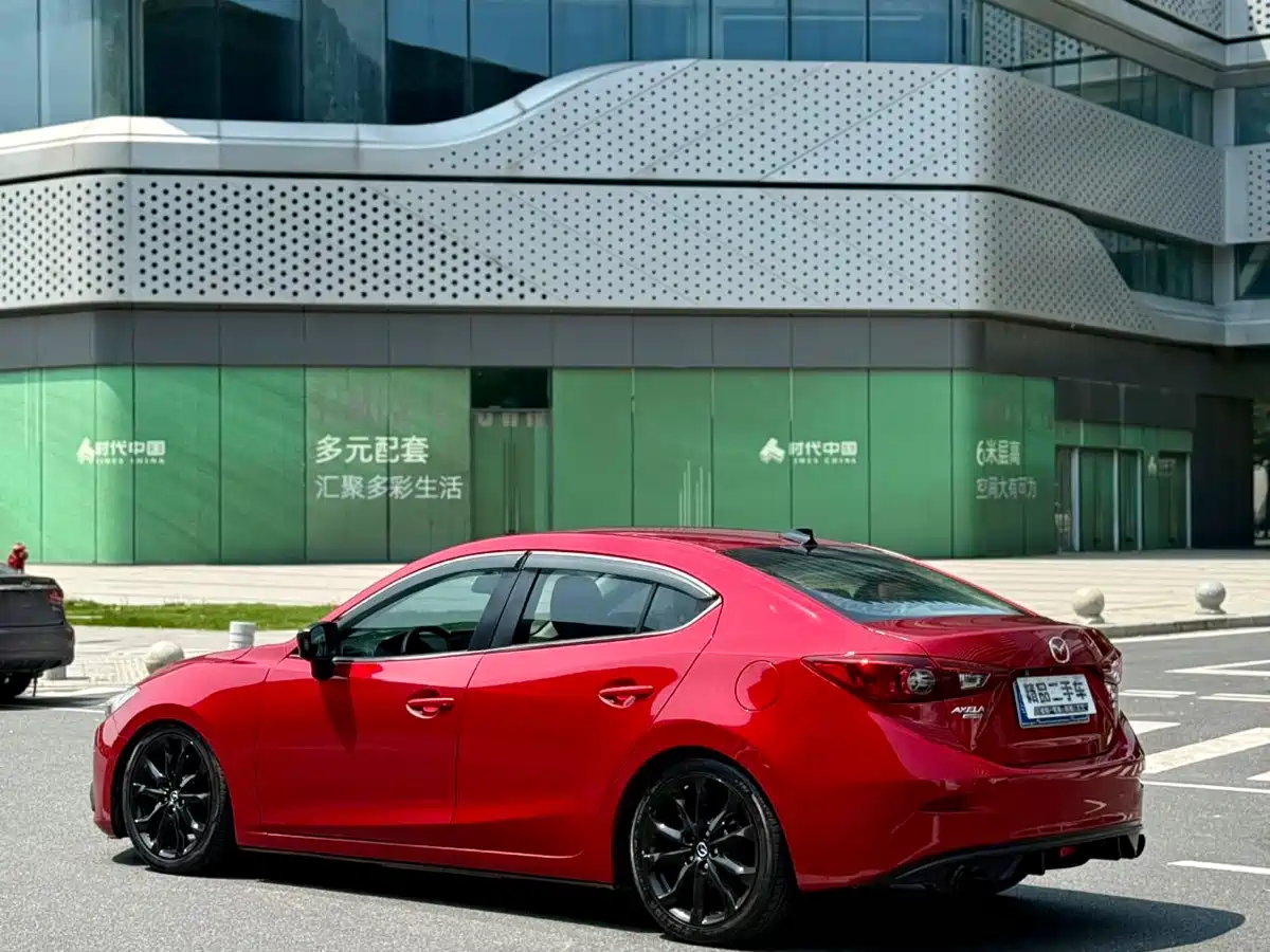 Фото 5 - Mazda Mazda 3
