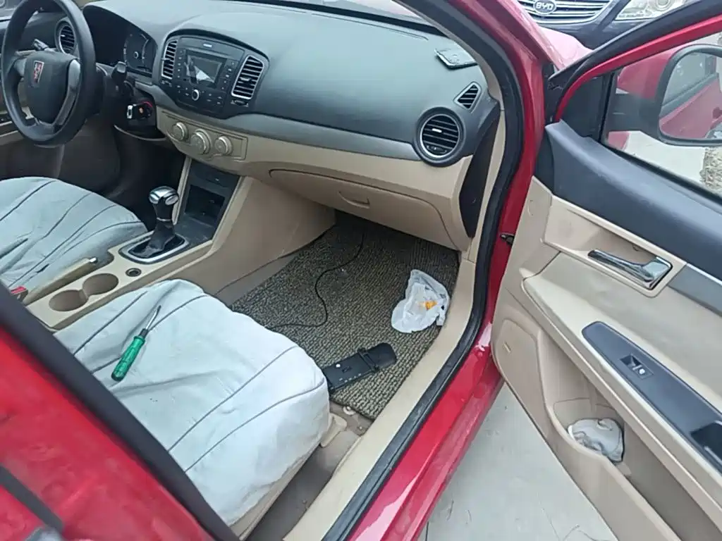 Roewe 350 2016 2014 1.5L Automatic Joy Edition