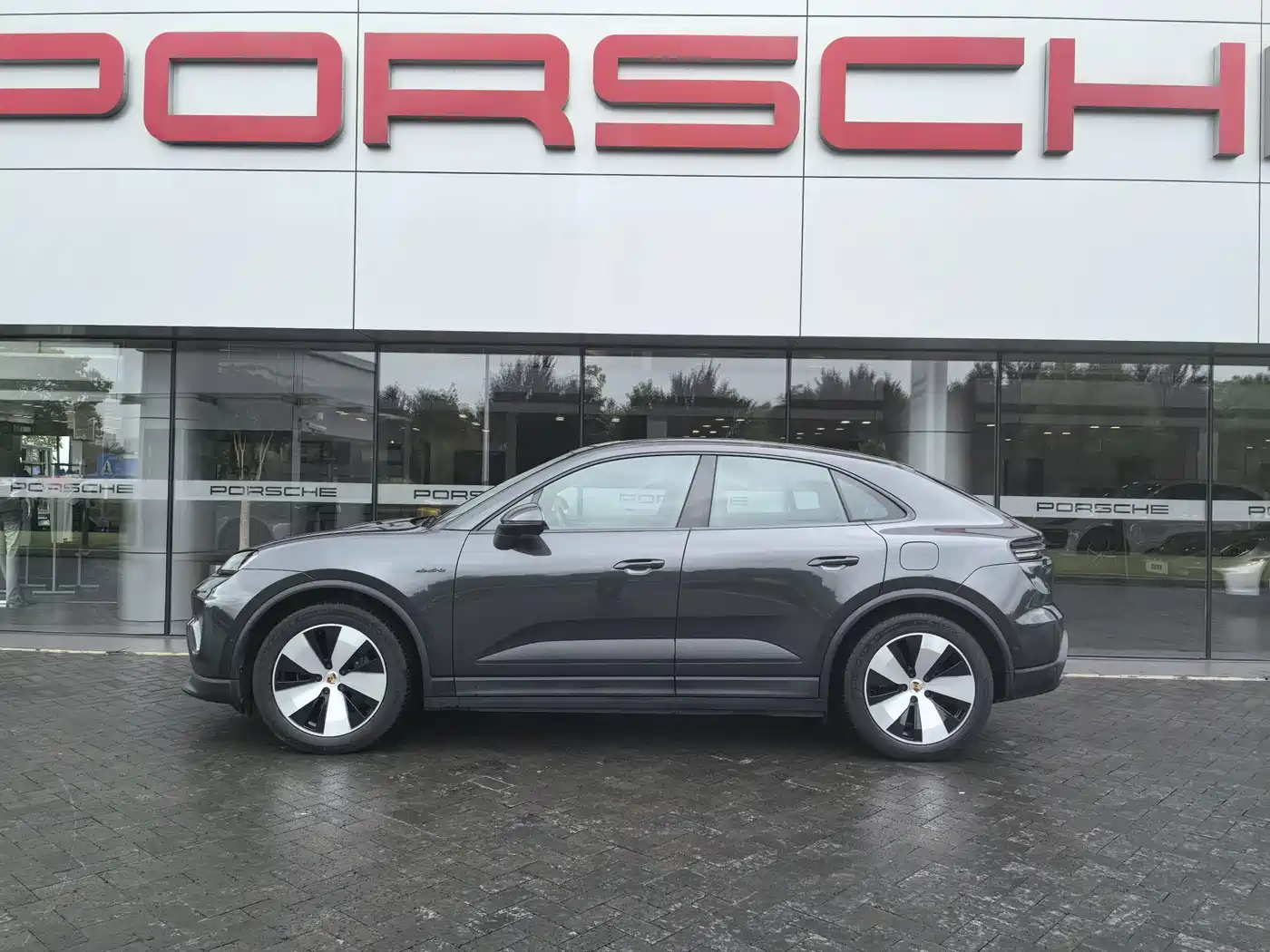 Porsche Macan EV 2025 2024 Macan 4