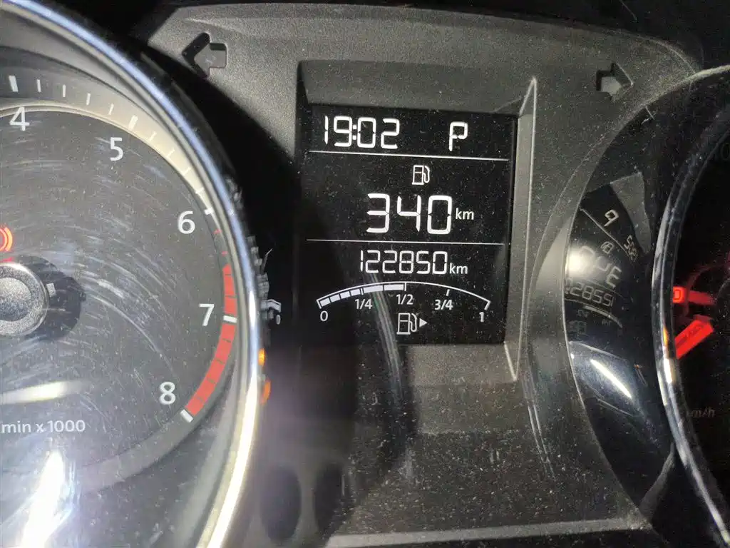 Volkswagen Bora 2014 1.6L Automatic Comfort Edition фото 5