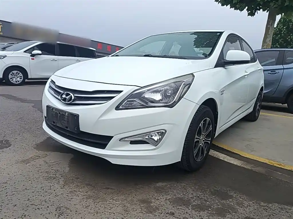 Hyundai Verna 2014 1.4L Manual Smart GLS