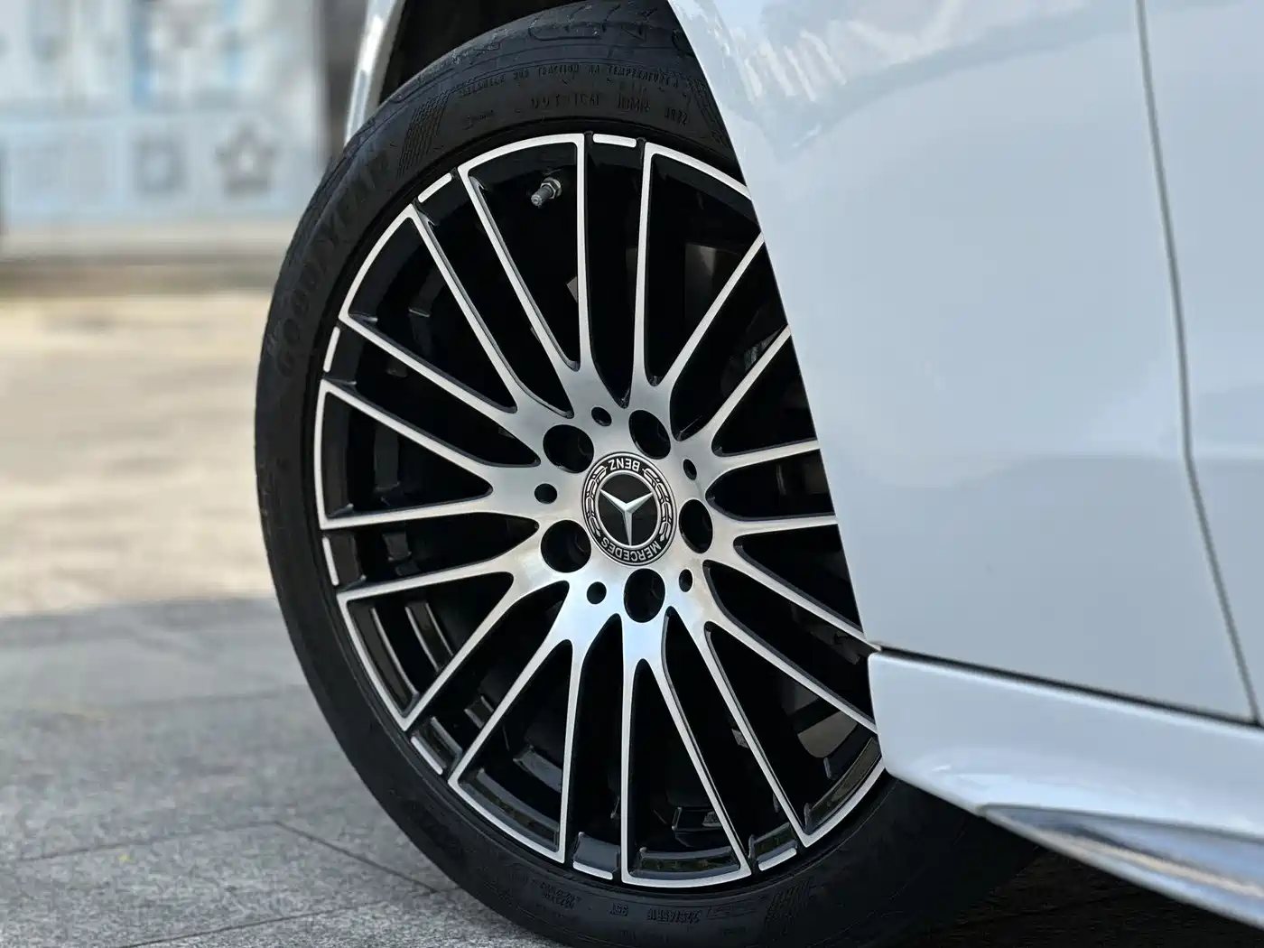Mercedes-Benz C-Class 2023 C 260 L Sport фото 11