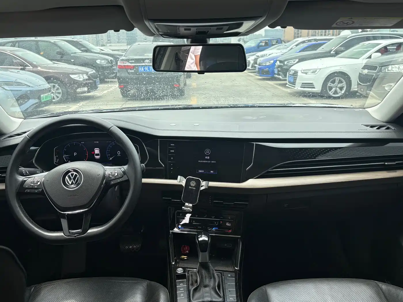 Volkswagen Passat 2021 Model 330TSI Luxury Edition фото 9