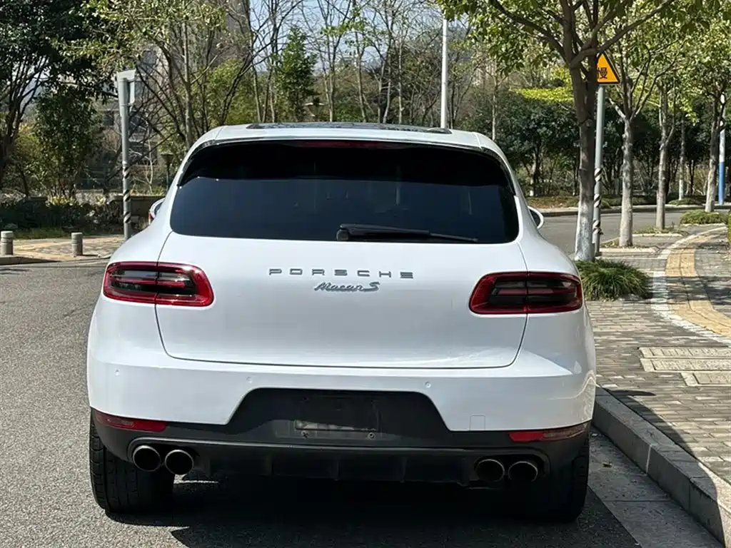 Porsche Macan 2014 Macan 2.0T фото 12