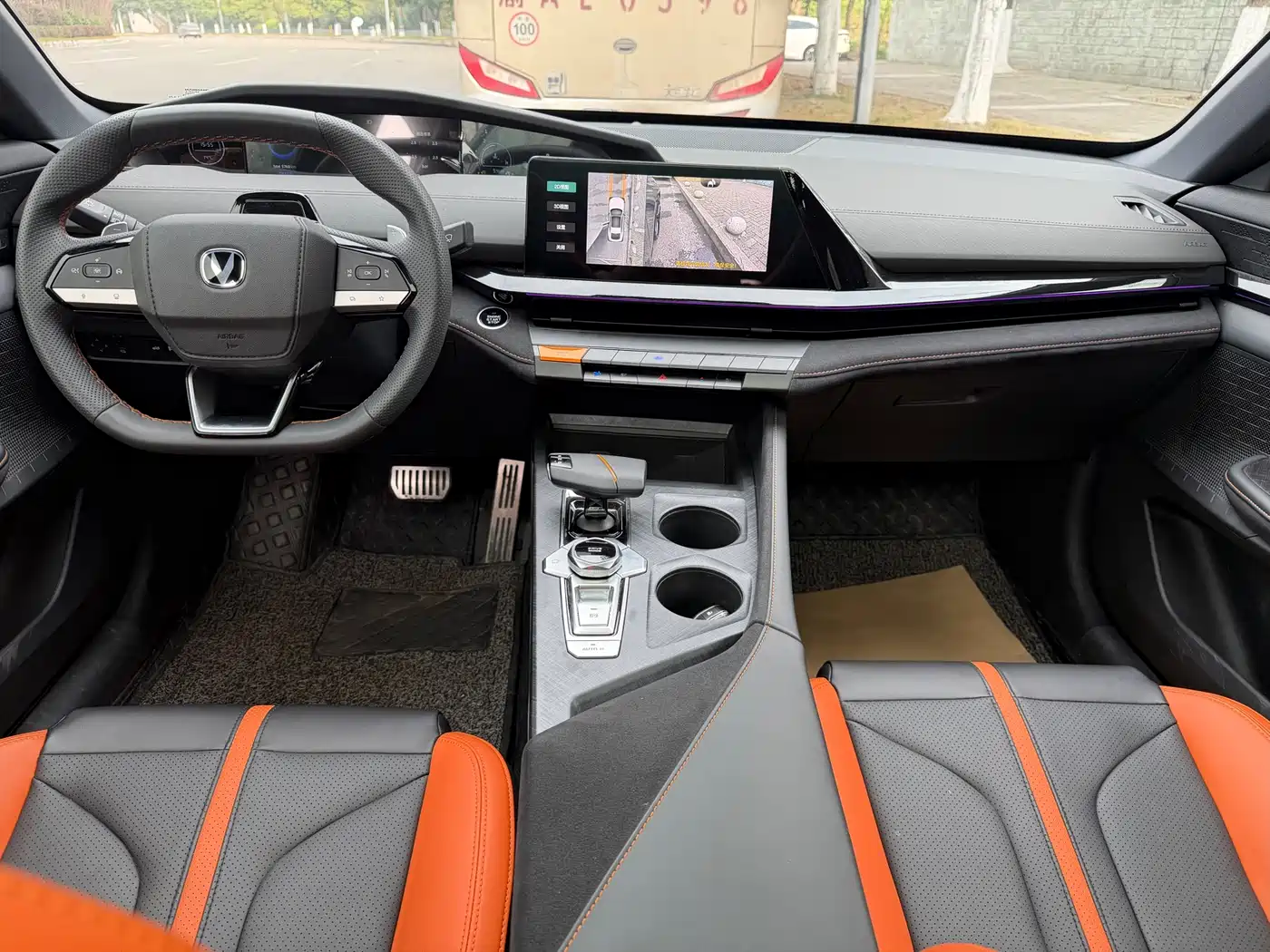 CHANGAN UNI-V