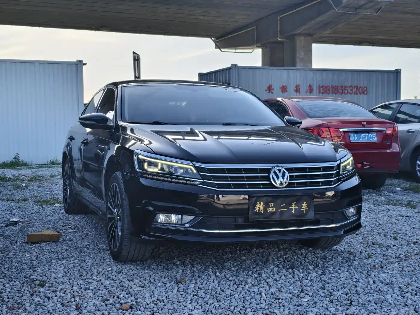 Volkswagen Passat 2016 330TSI DSG Honor Edition фото 3