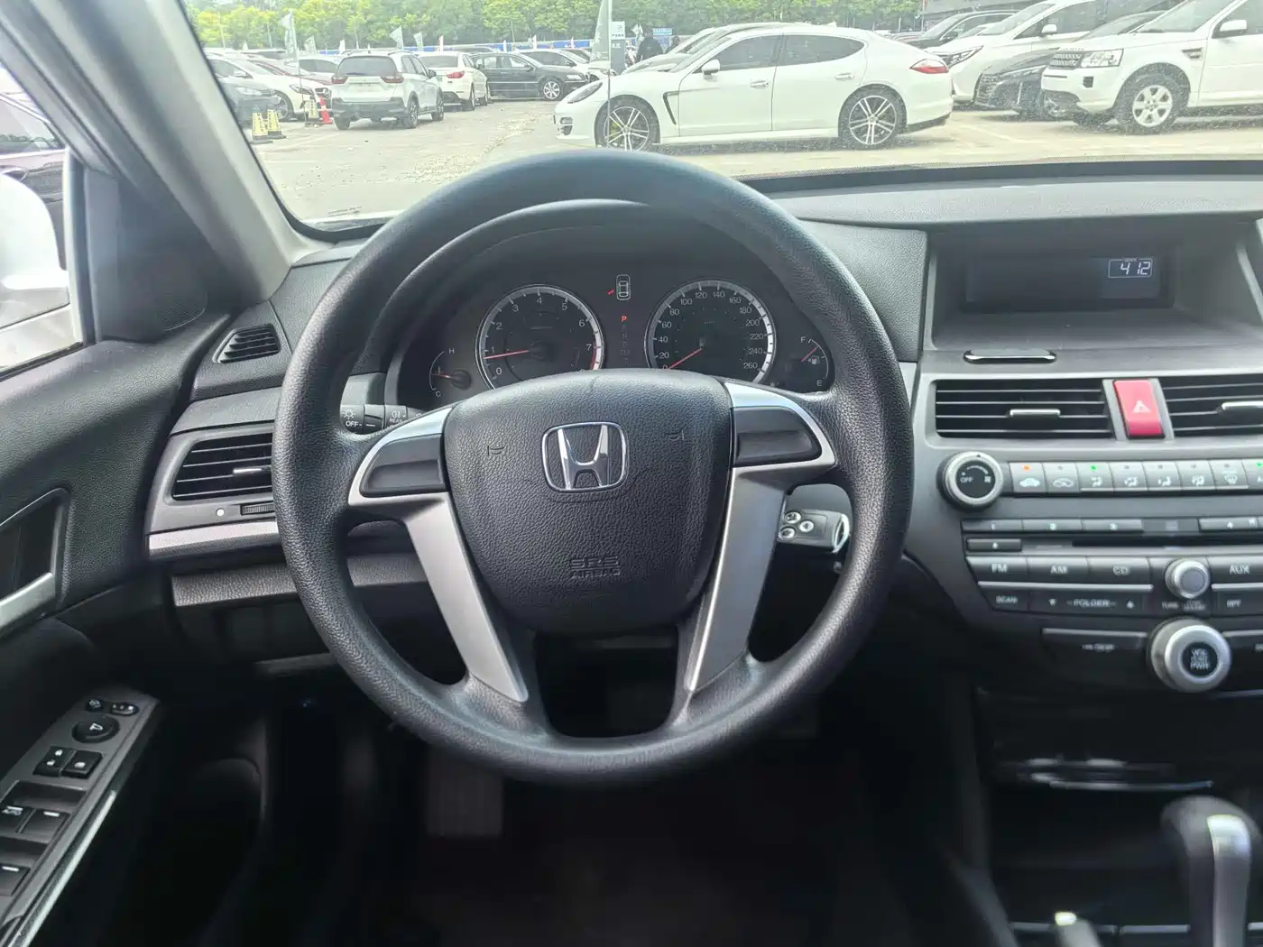 Фото 12 - Honda Accord