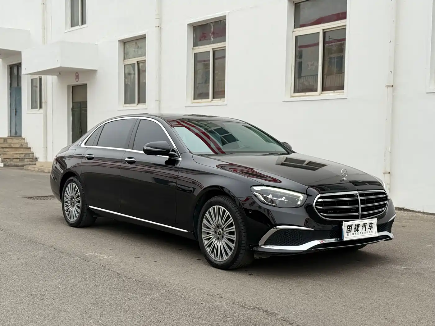  E CLASS