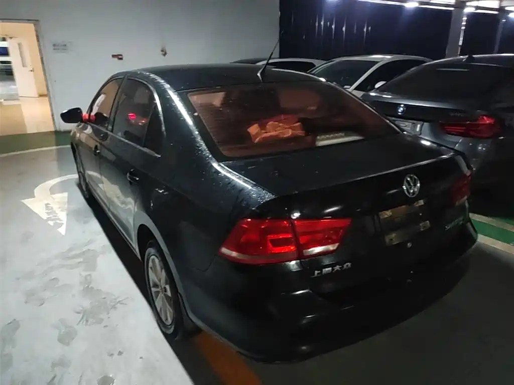 Volkswagen Santana 2015 1.6L Automatic Trend Edition фото 5
