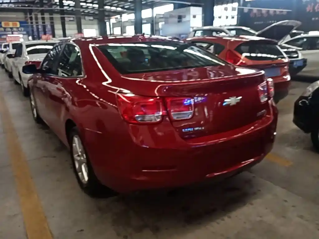 Chevrolet Malibu 2013 2.0L Automatic Luxury Edition фото 5