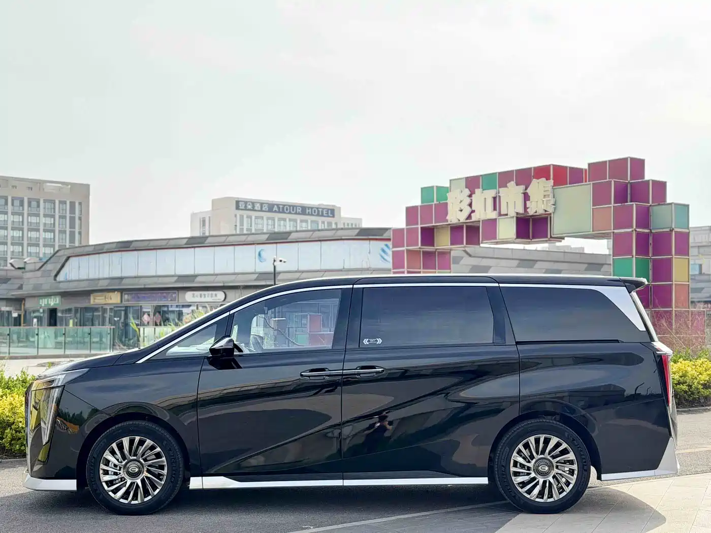 GAC Trumpchi Trumpchi M8 2024 Patriarch Series 400T Ultimate Edition фото 3