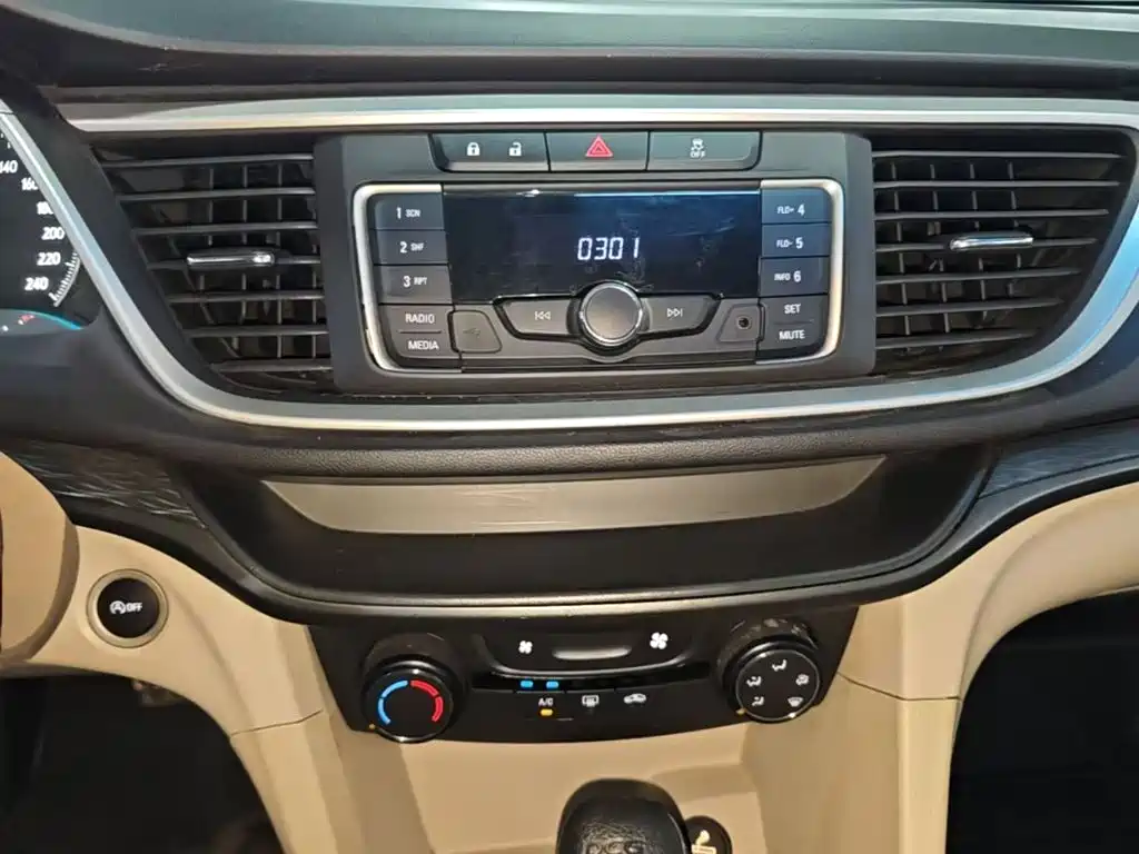 Фото 13 - Buick Excelle