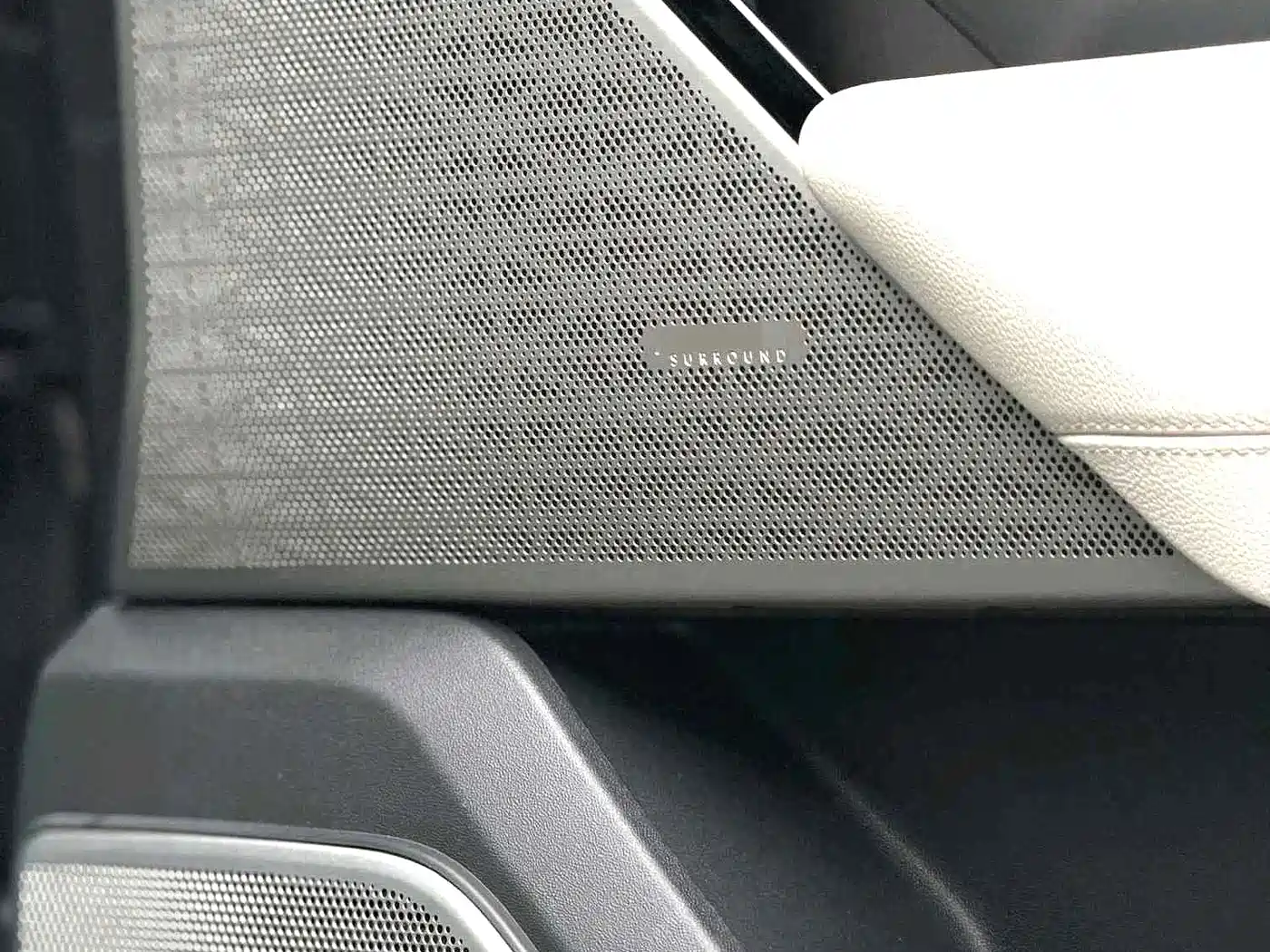 Land Rover Range Rover Velar 2018 2017 P380 R-DYNAMIC HSE
