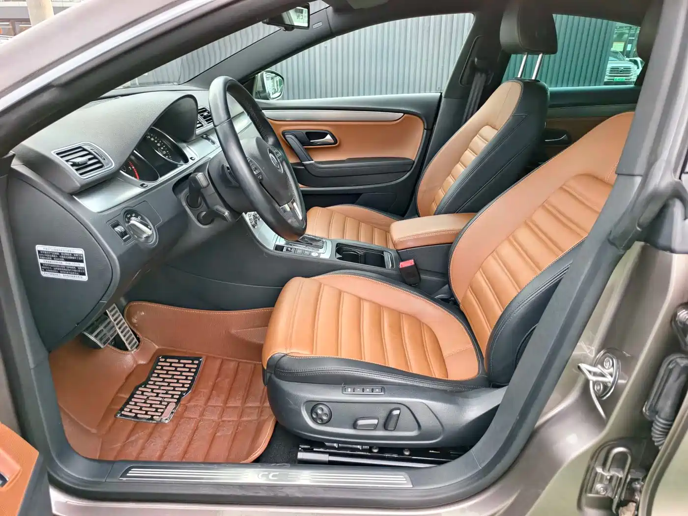 Volkswagen FAW-Volkswagen CC 2013 2.0TSI Luxury фото 10