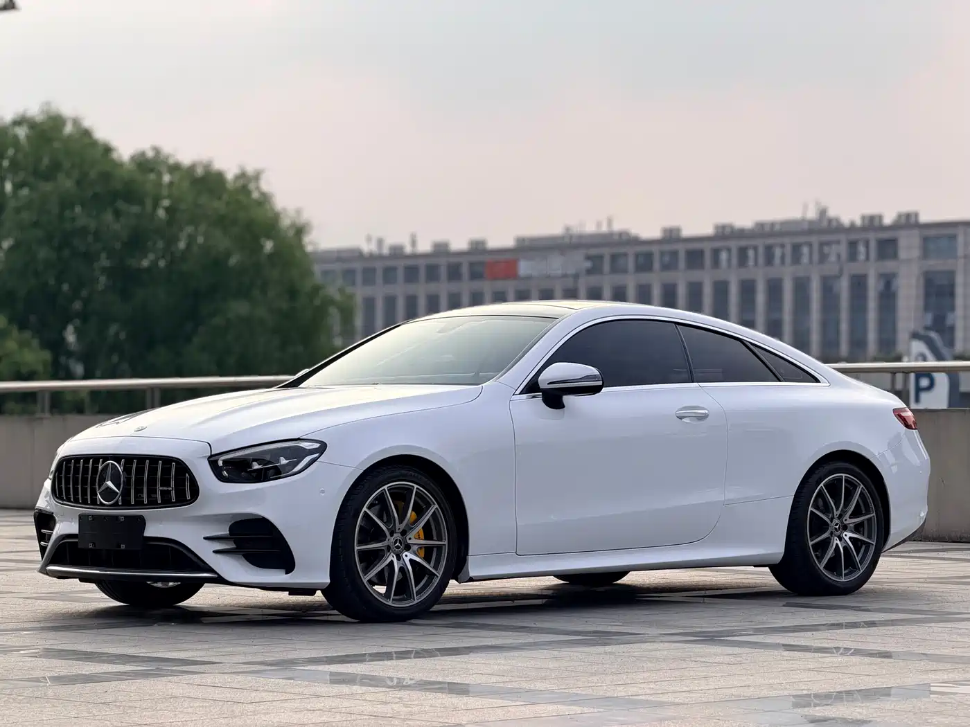 Mercedes-Benz E-Class (Import) 2023 E 260 Coupe