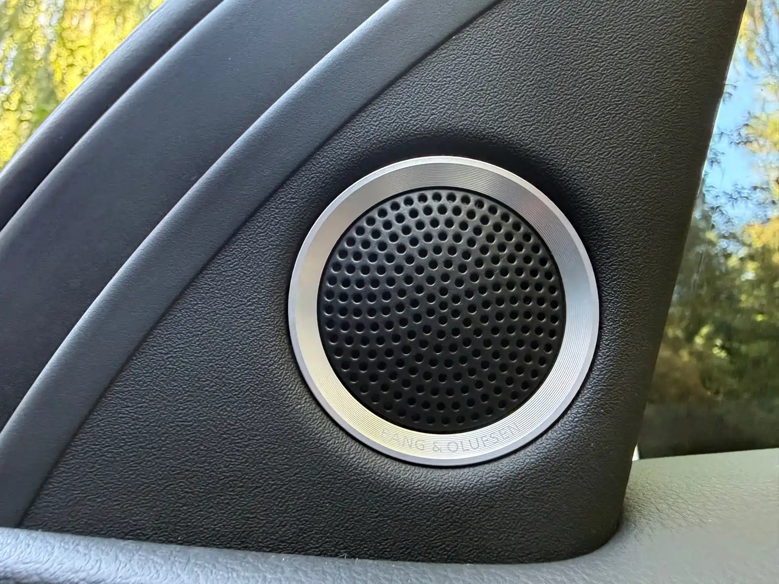 Фото 23 - Audi A4L