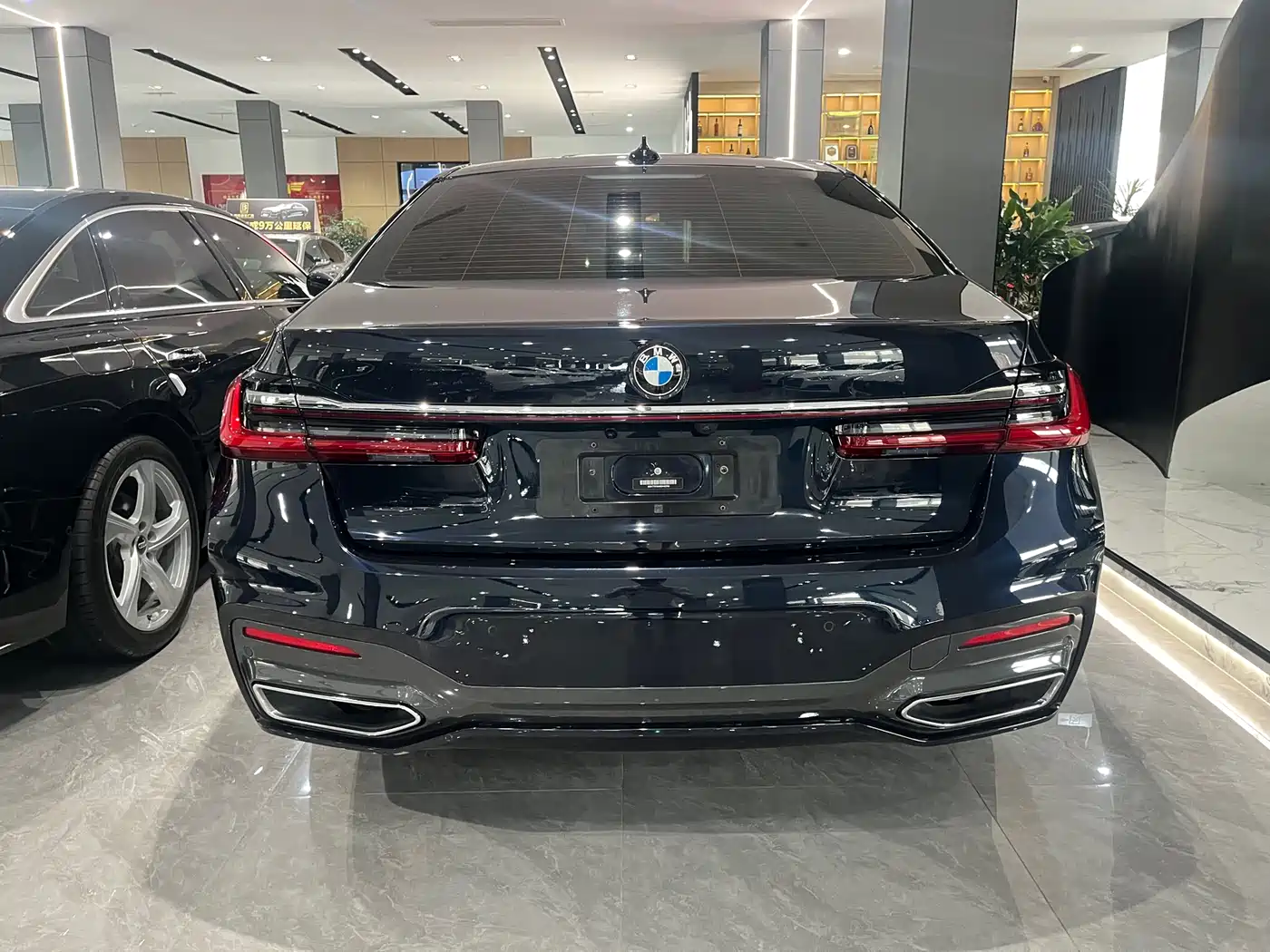 BMW 7 Series 2021 Model 730Li M Sport Package фото 9