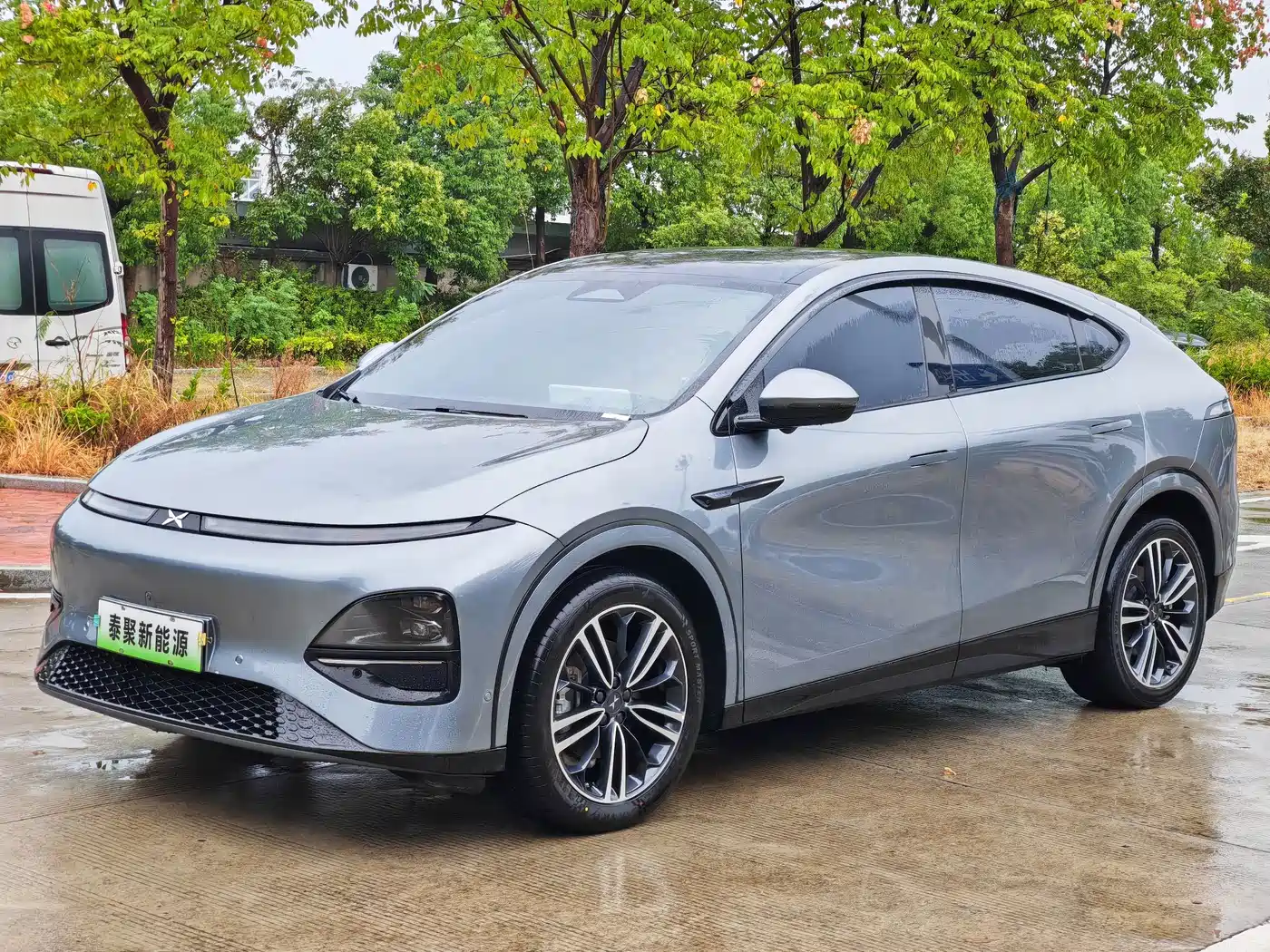 Photo 1 - XPeng G6