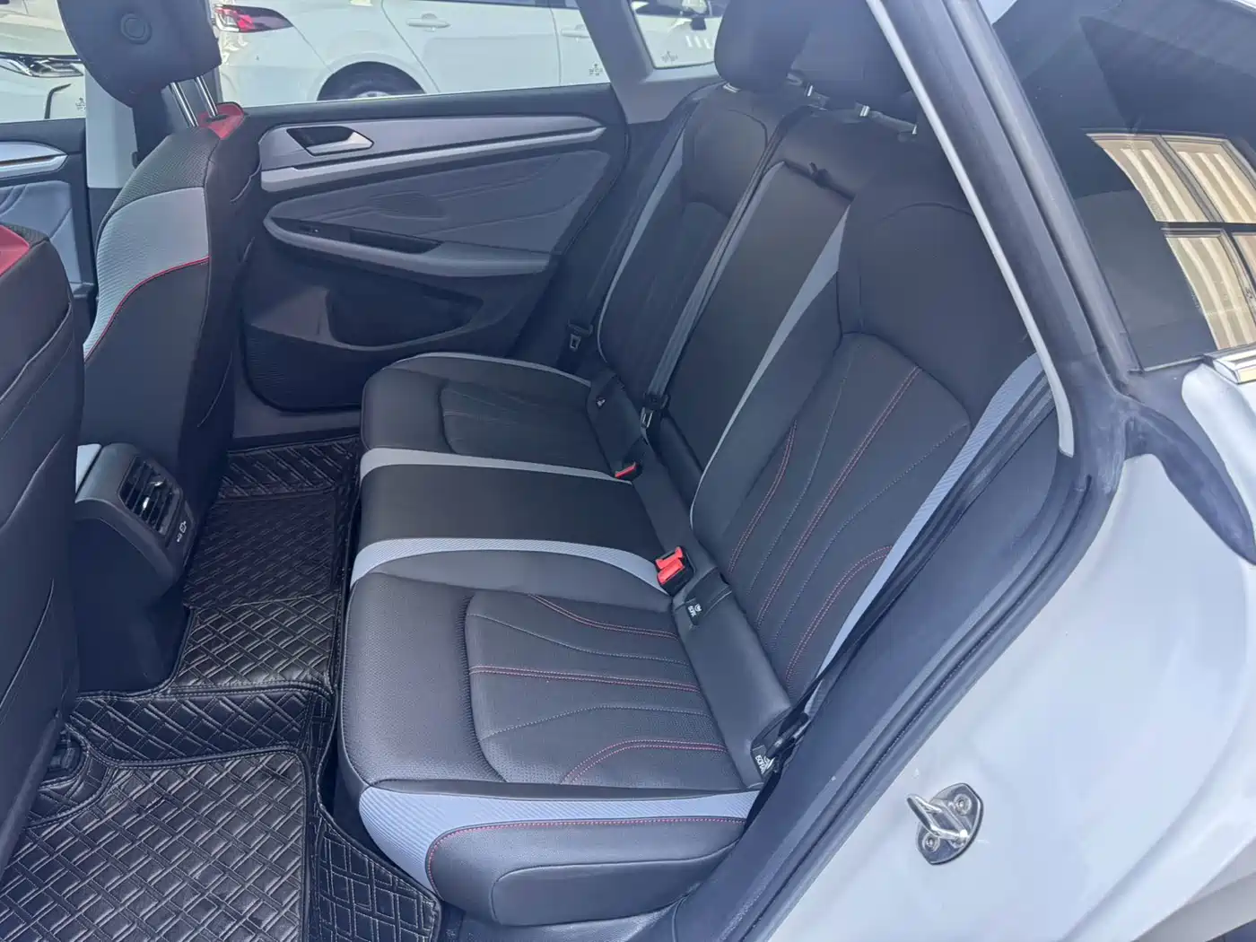 Volkswagen Lamando 2023 Lamando L 280TSI DSG Cool Edition фото 9
