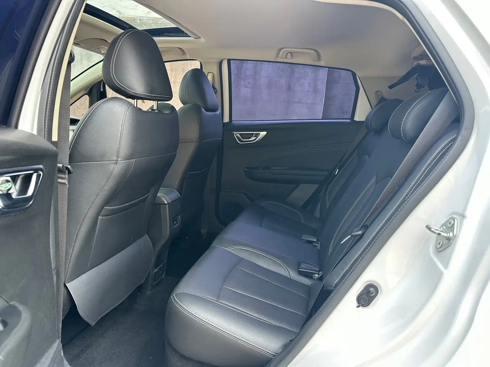 Фото 6 - Geely Vision X3