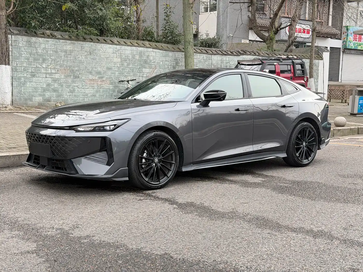 CHANGAN UNI-V