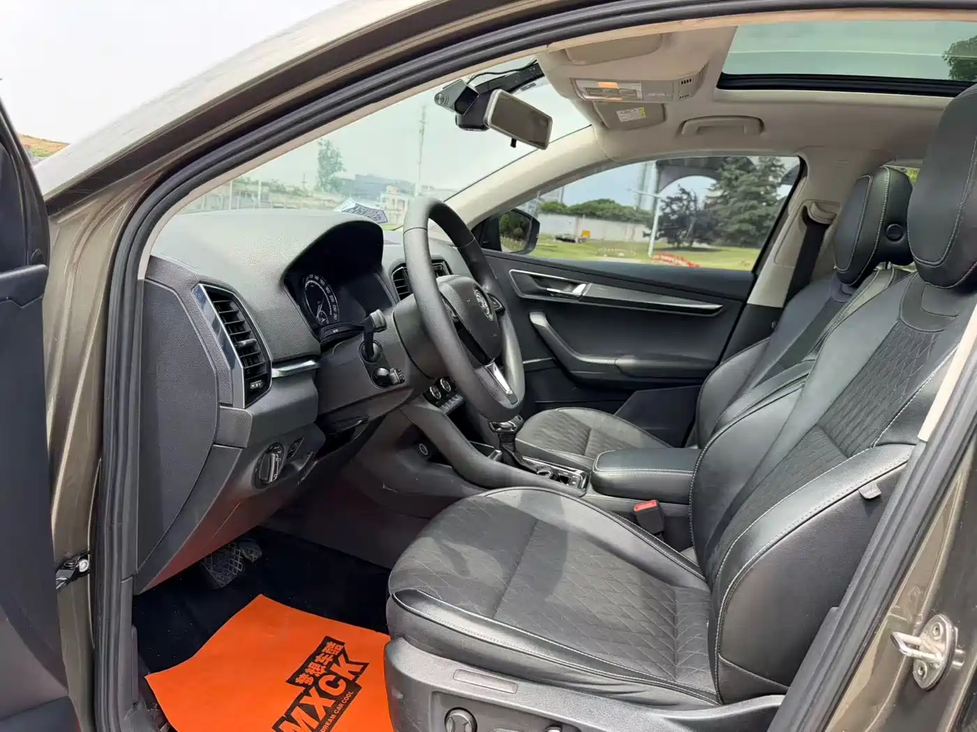 Škoda Karoq 2019 TSI280 Smart Drive Luxury Edition China V фото 4
