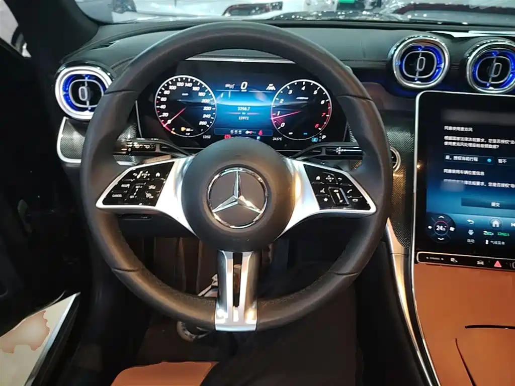 Mercedes-Benz GLC 2025 Facelift GLC 260 L 4MATIC Dynamic фото 11