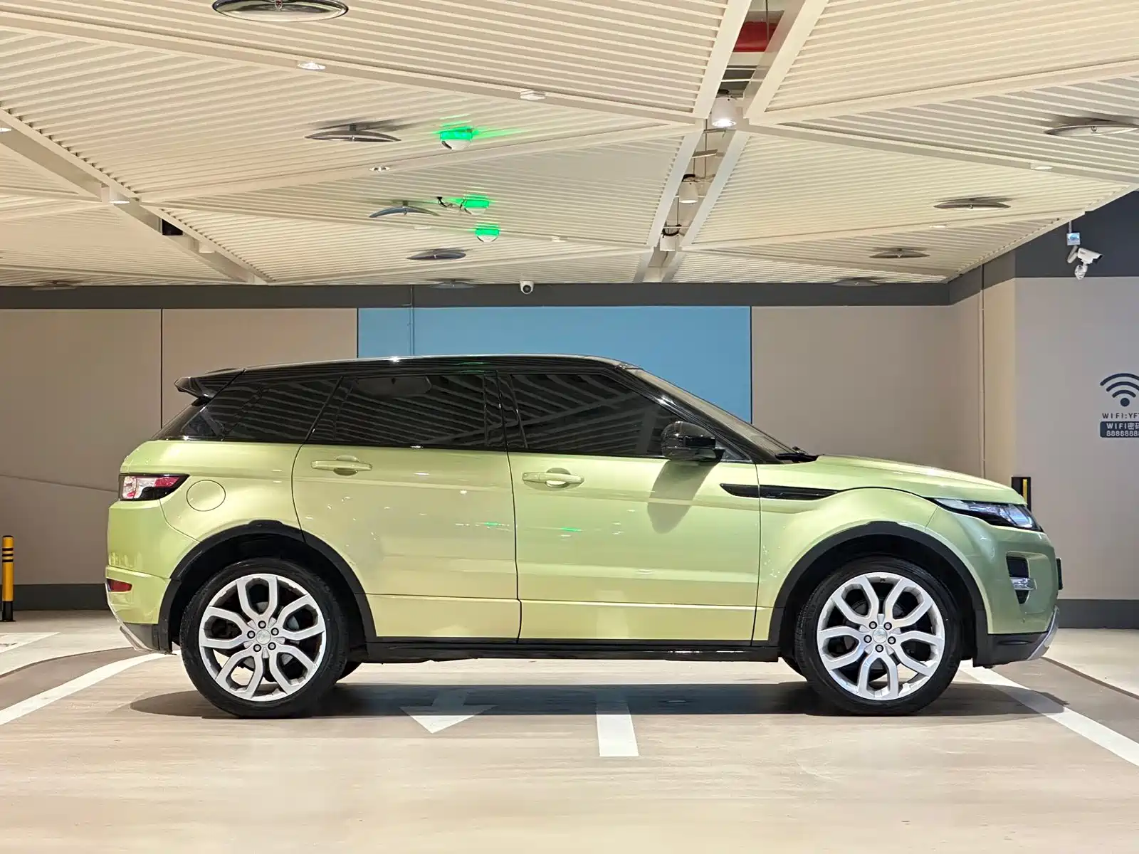 Photo 15 - Land Rover Range Rover Evoque (Import)