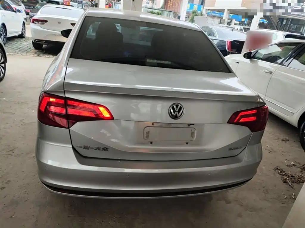 Volkswagen Bora 2016 Model 1.6L Automatic Fashion фото 6