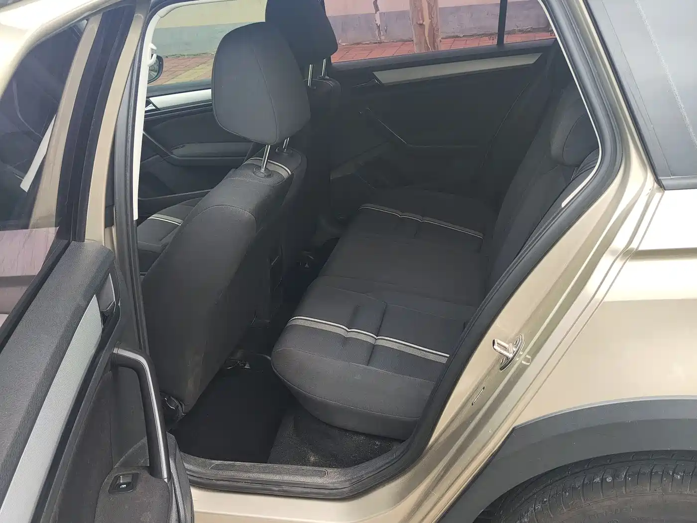 Volkswagen C-TREK 2018 1.5L Auto Fashion Edition фото 7