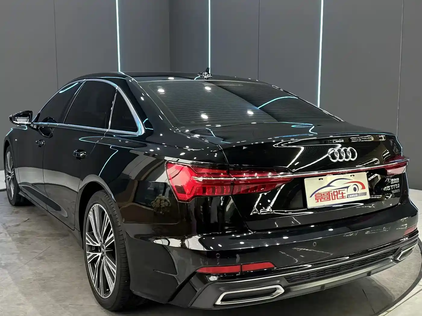 Audi A6L 2022 45 TFSI quattro Premium Dynamic фото 8