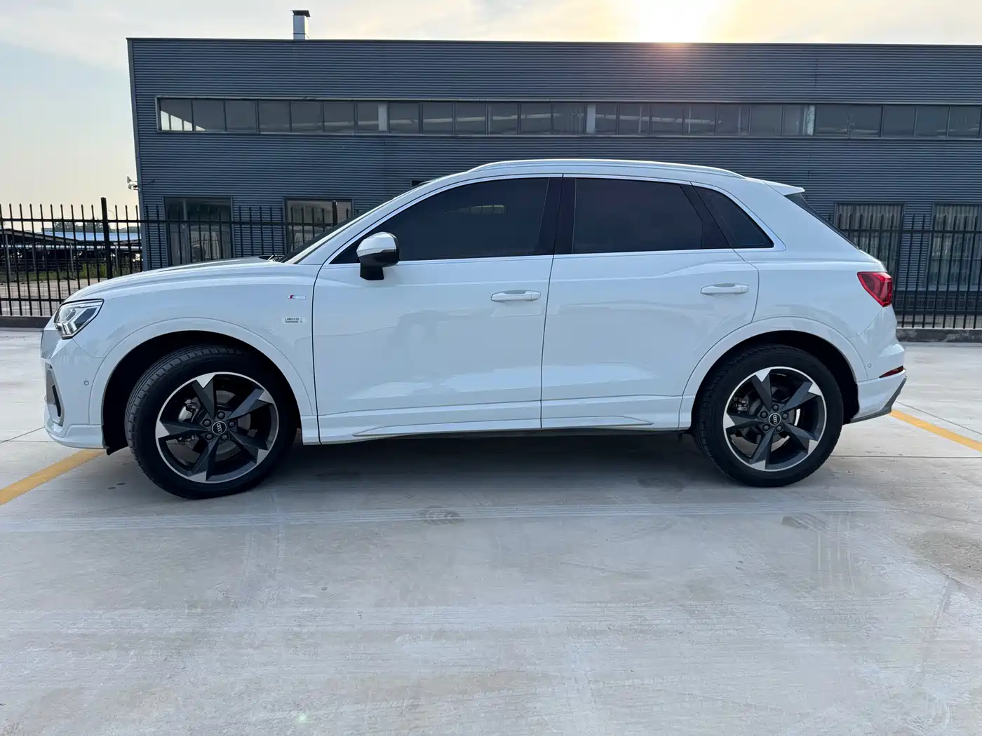  Audi Audi Q3 2022 35 TFSI Fashion Dynamic 2