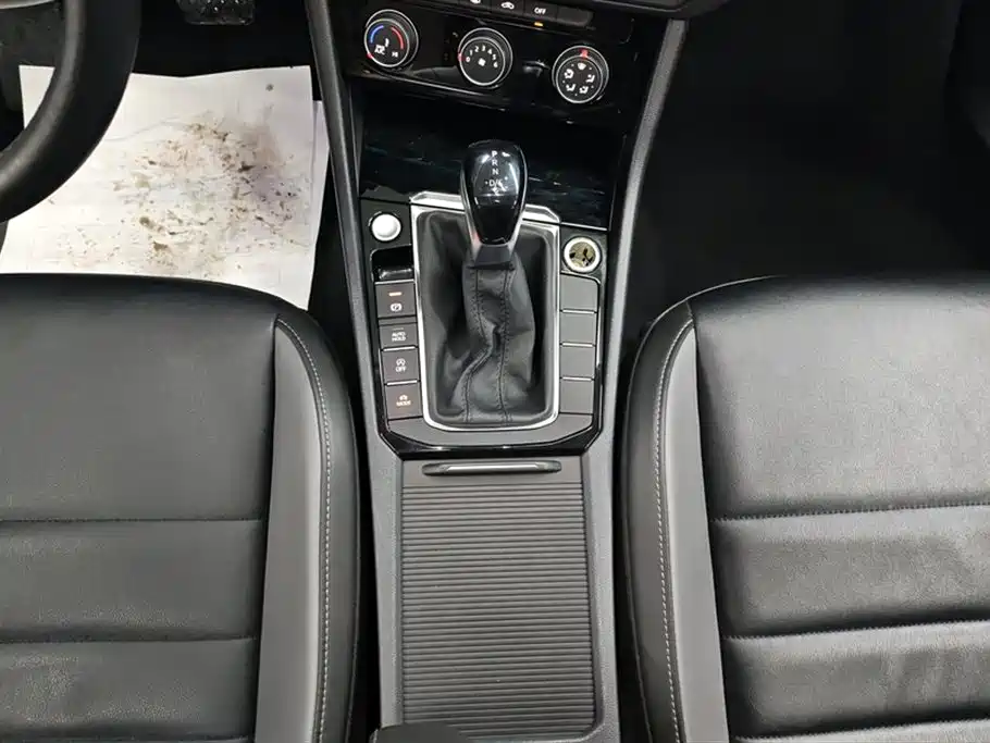 Volkswagen Sagitar 2022 280TSI DSG Soaring Edition фото 16