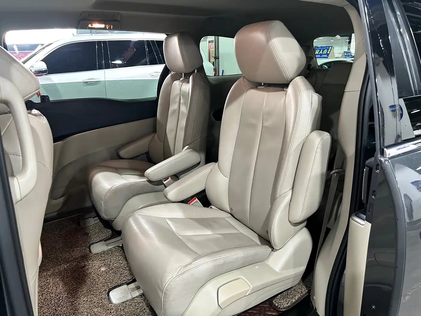 Buick GL8 2018 28T Luxury Model China VI фото 9