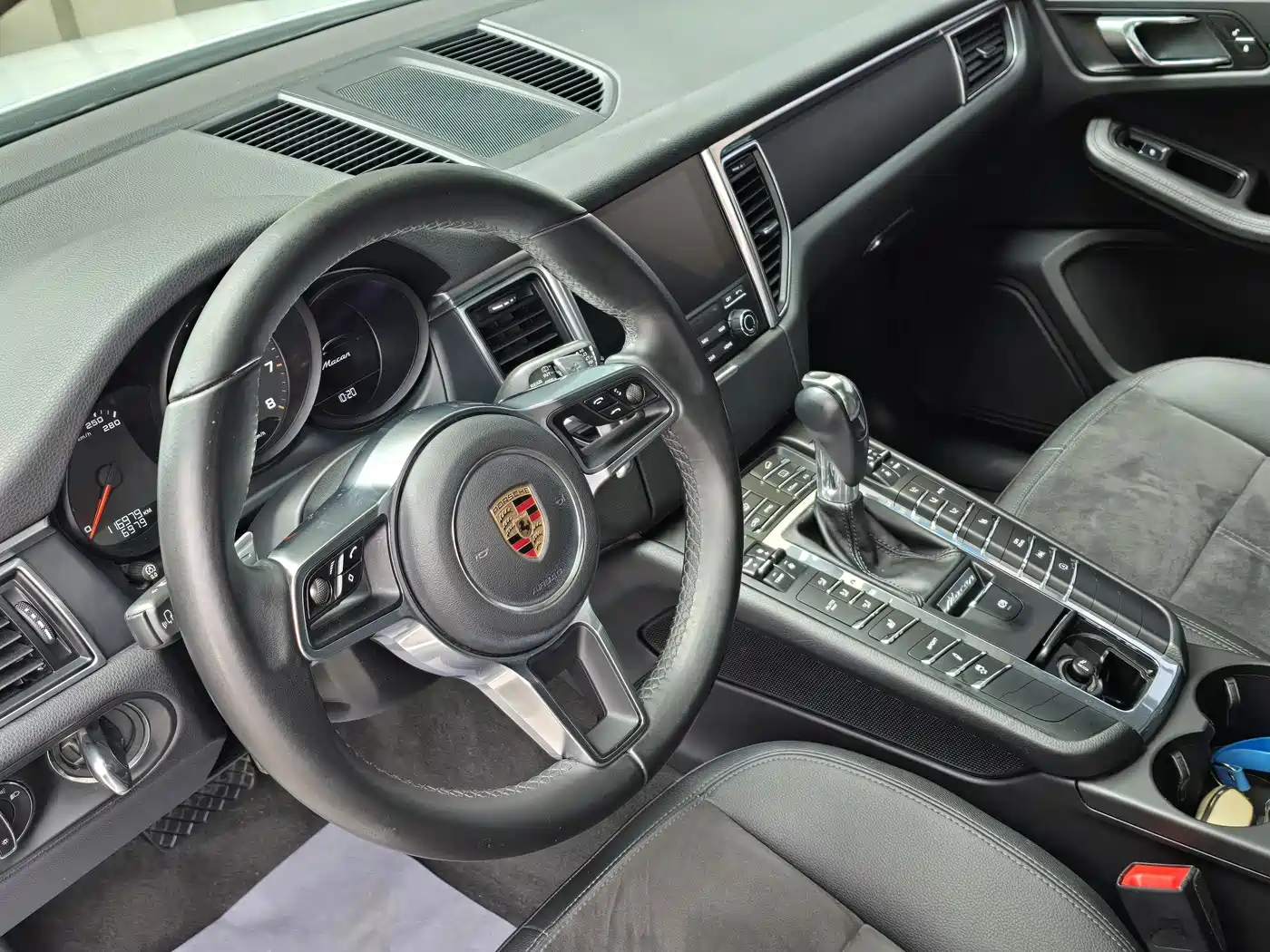 Porsche Macan 2017 Macan 2.0T фото 10