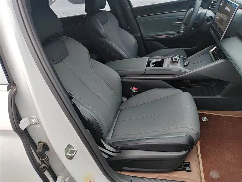 BYD Qin L 2025 DM-i Smart Drive Edition 80KM Leading фото 25