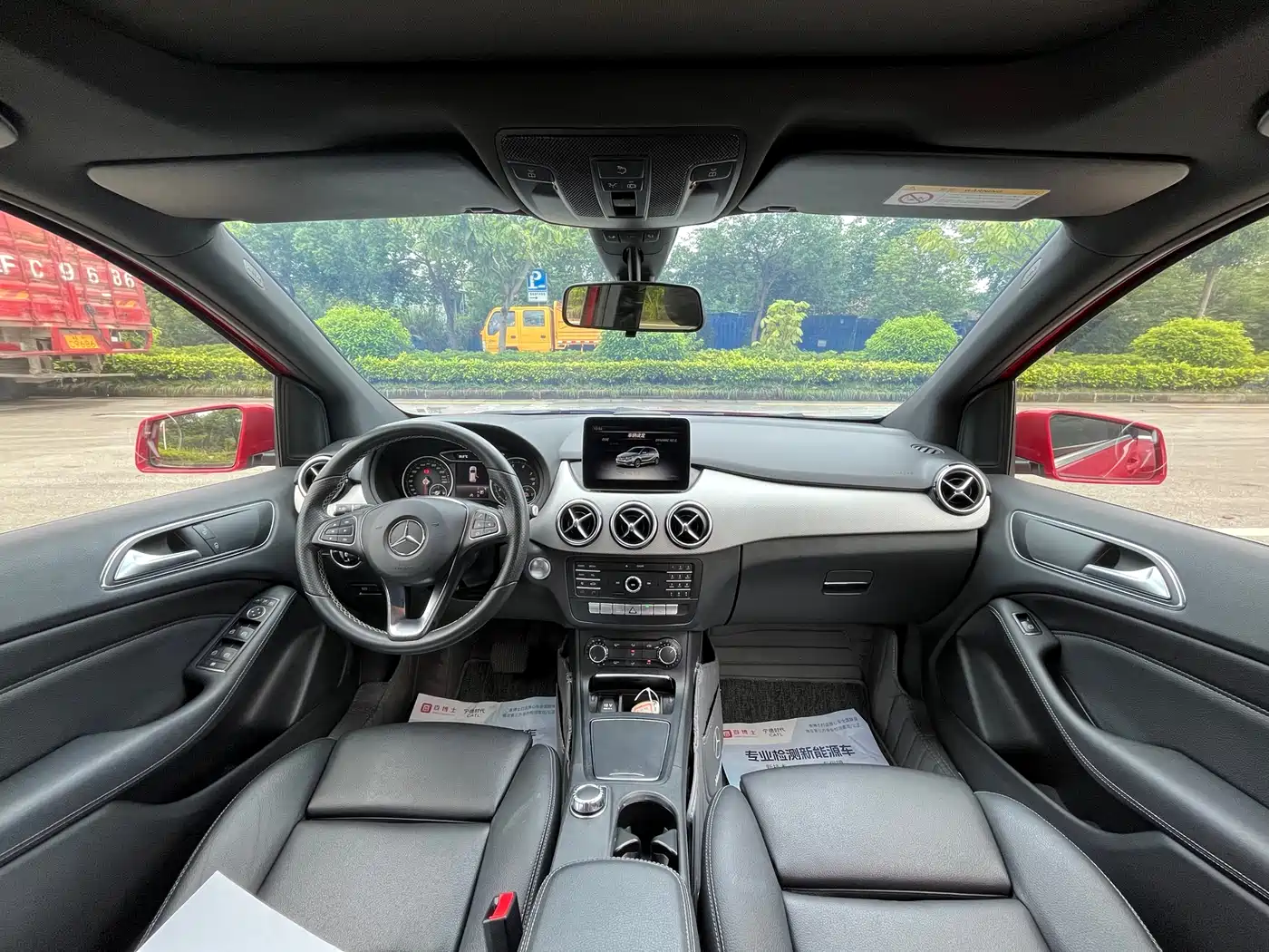 Mercedes-Benz B-Class 2017 B 200 Dynamic фото 16