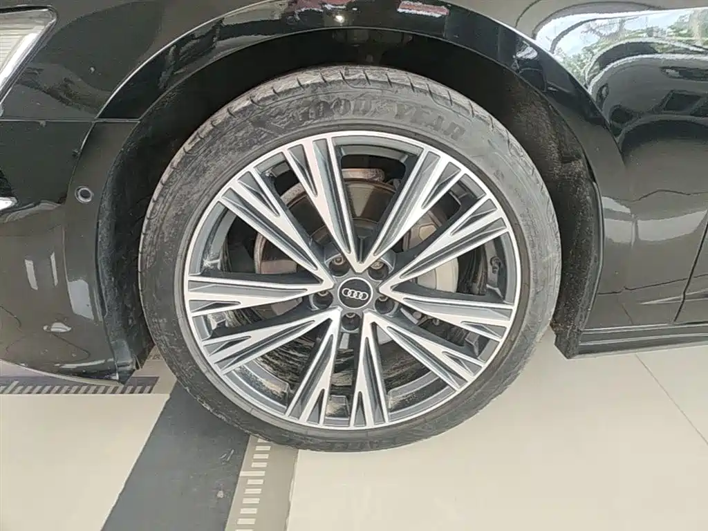 Audi A6L 2023 45 TFSI Premium Selection Dynamic фото 23