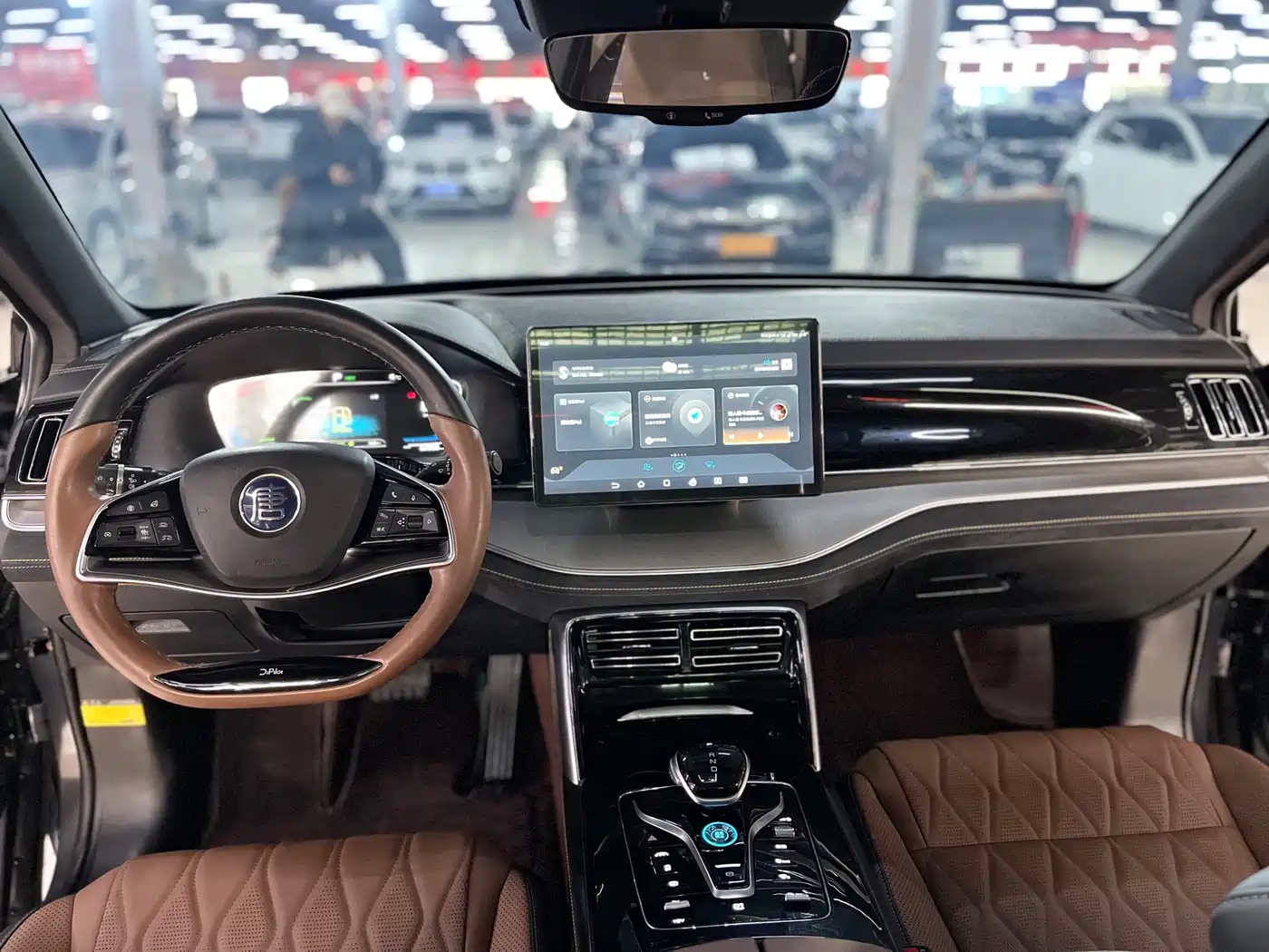 BYD Tang New Energy 2021 DM-i 112KM Premium фото 9