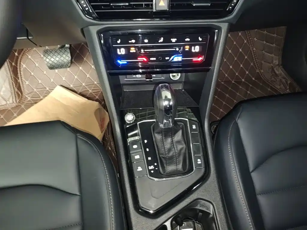 Volkswagen Tharu, миниатюра 14