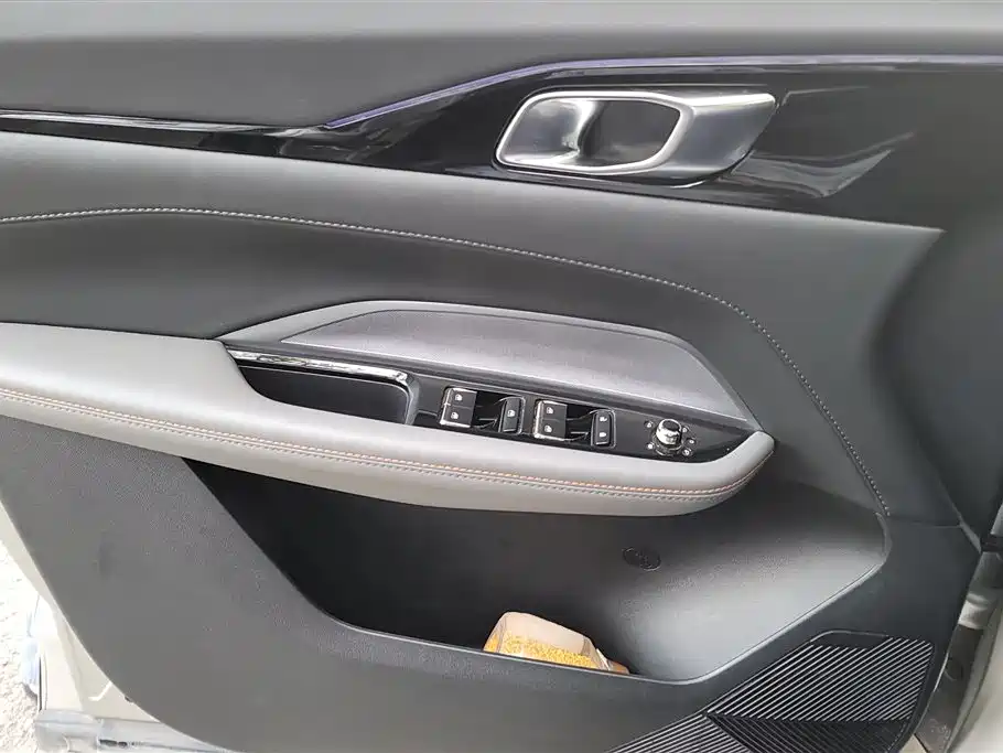 CHANGAN CHANGAN AUCHAN Z6