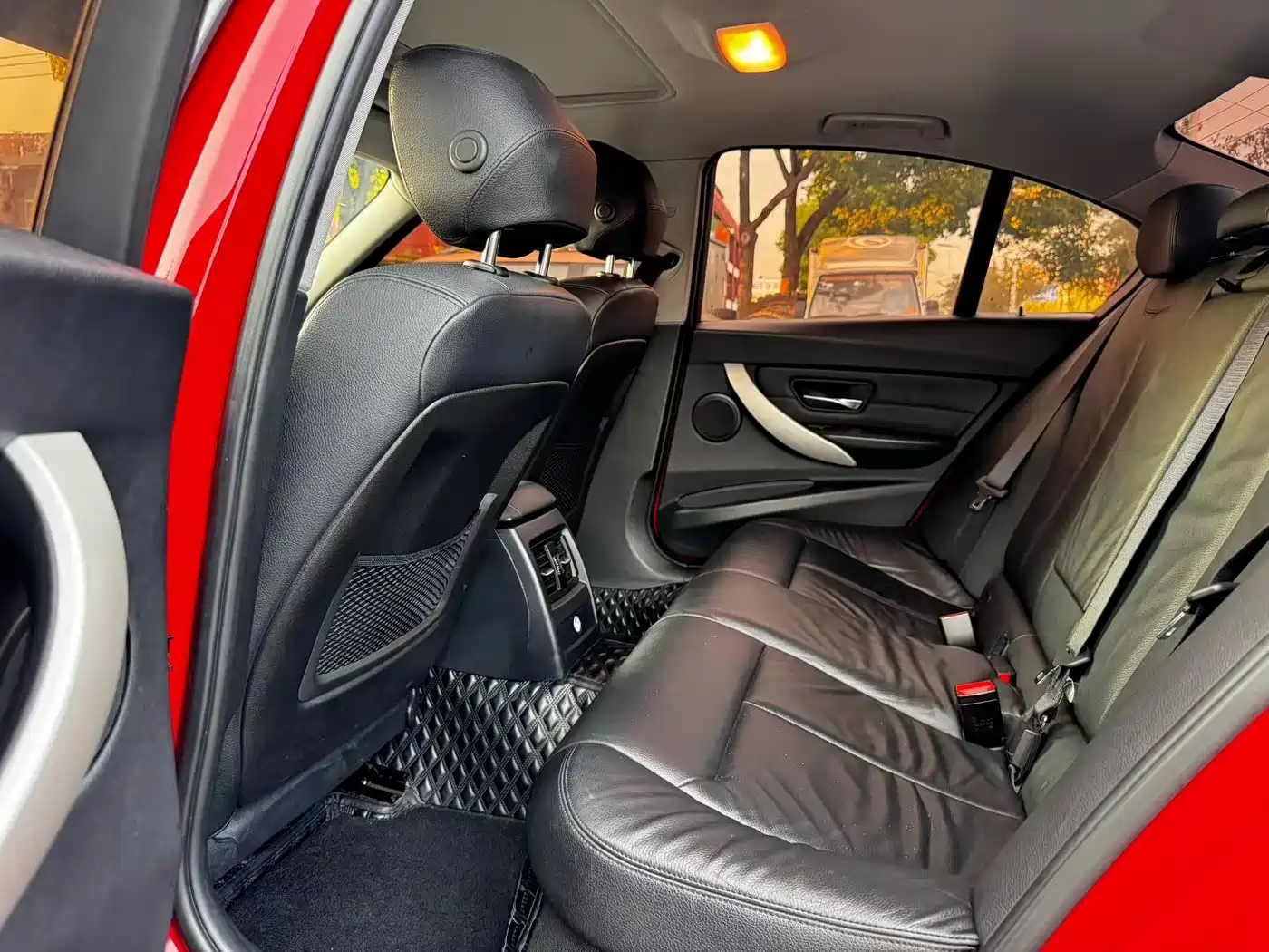 Фото 6 - BMW 3 Series