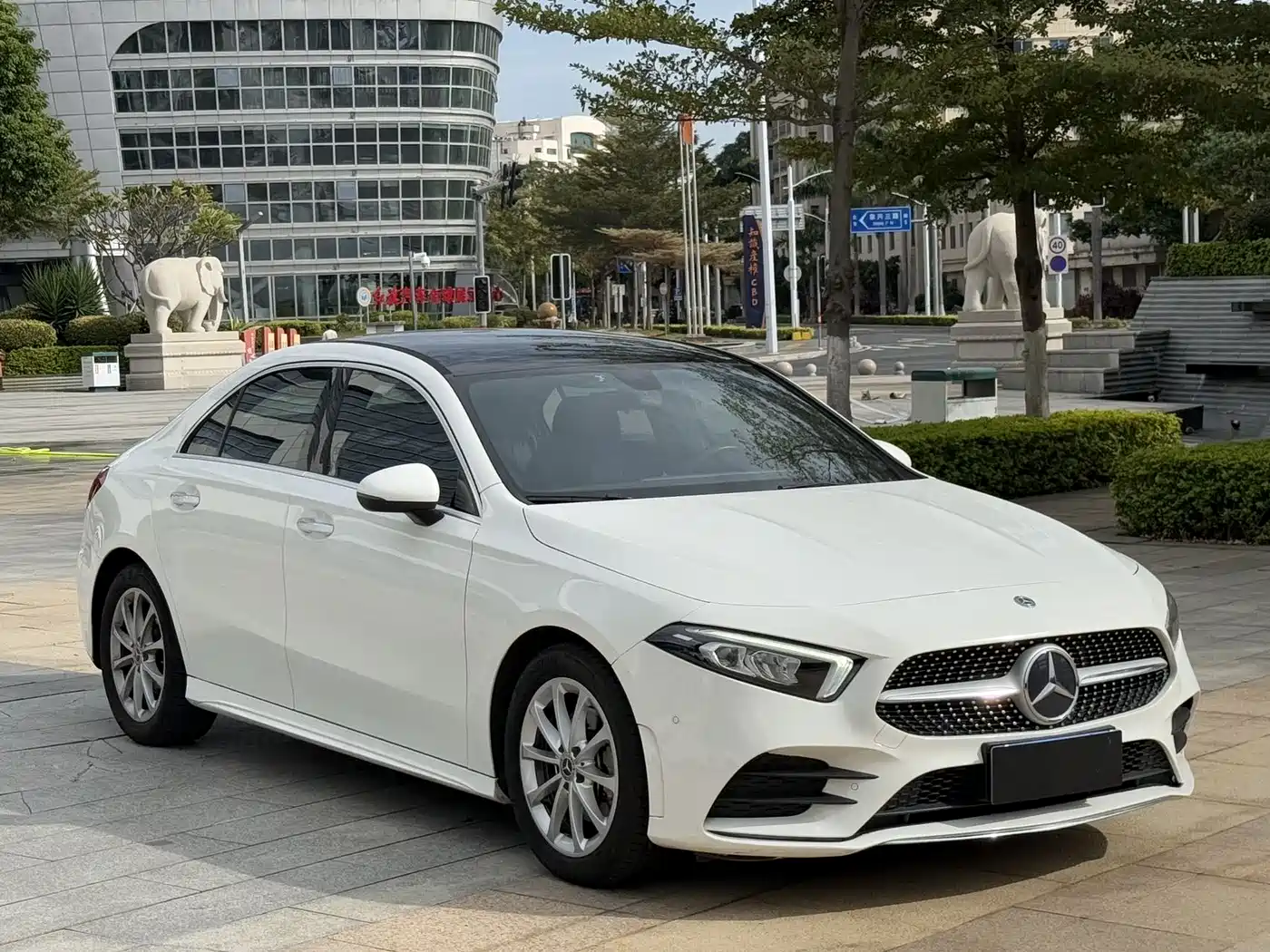 Mercedes-Benz A-Class 2020 A 200 L Sport Sedan фото 10